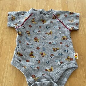 Vintage Disney Winnie The Pooh One Piece Bodysuit Basketball 6-9 Months